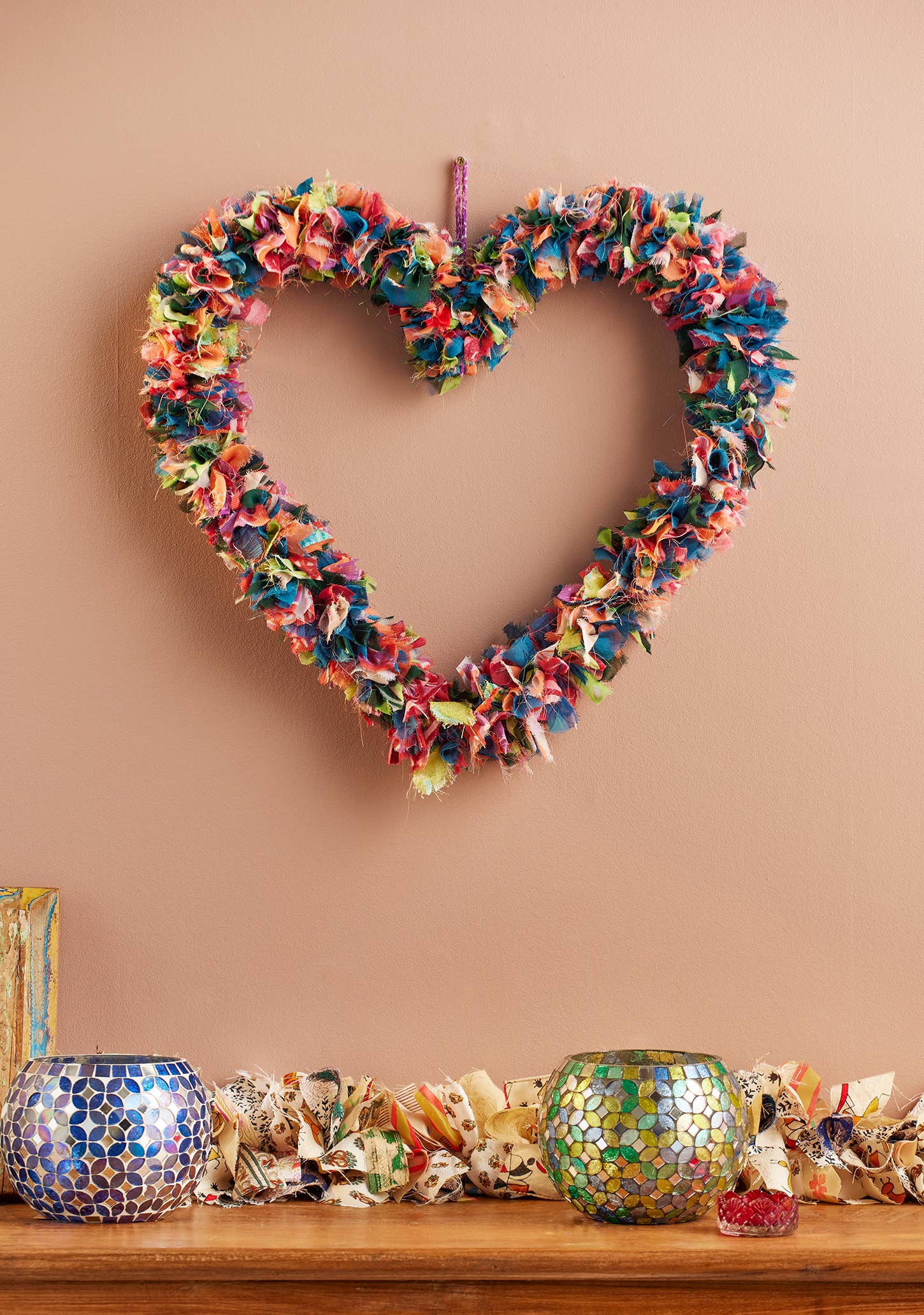 Recycled Sari Wreath Large Multicolour Heart